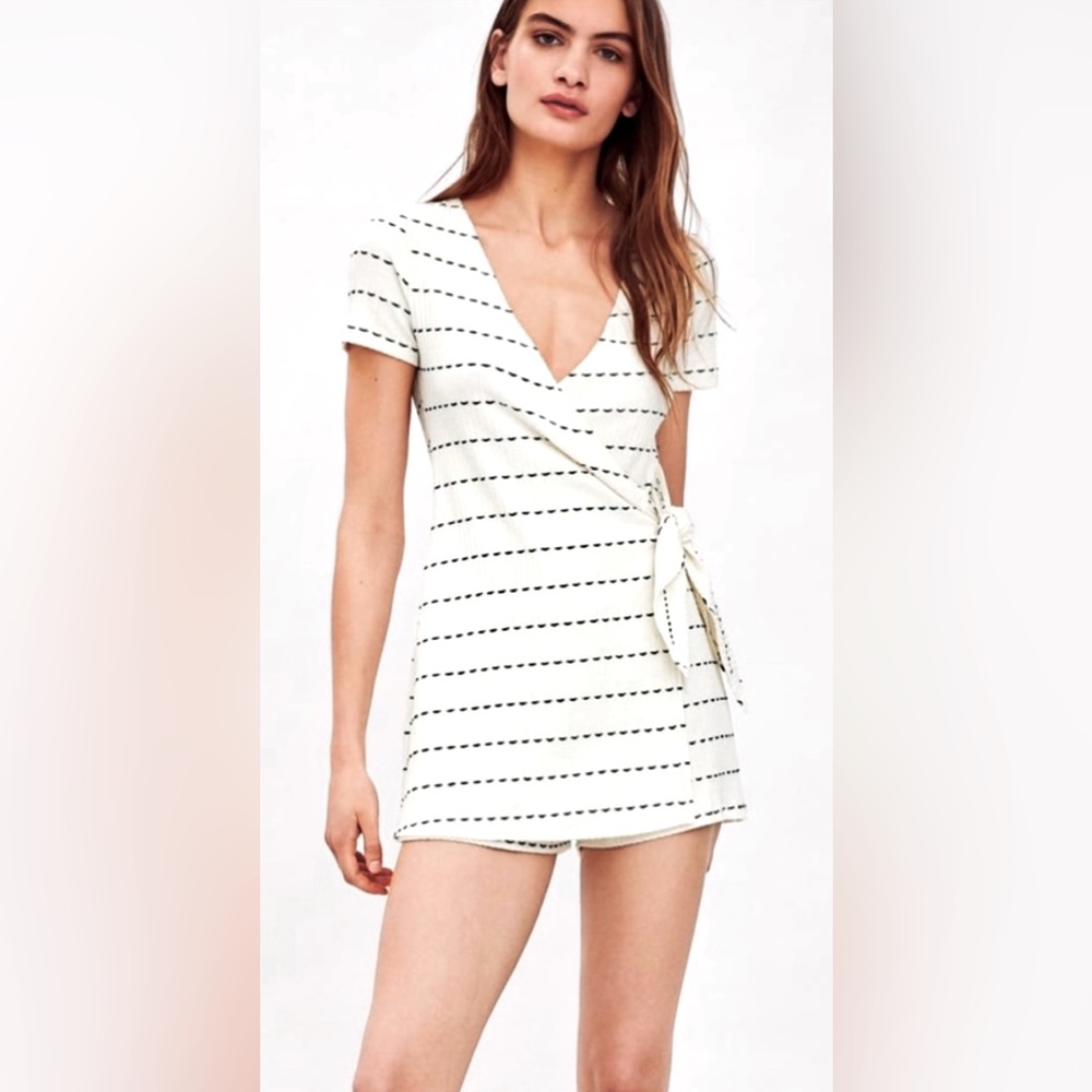Zara Textured Stitch Striped Romper.